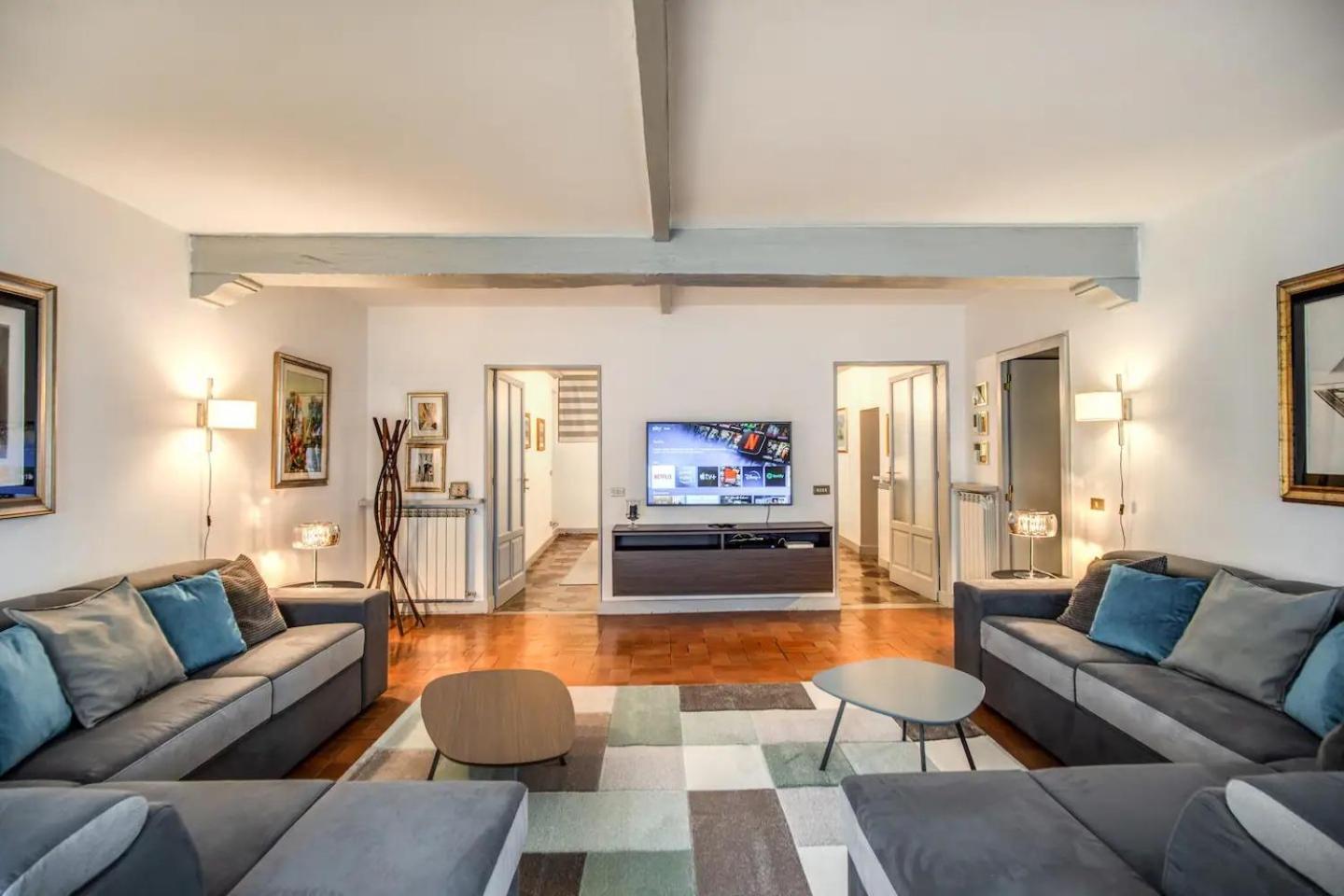 Navona, 3 Bedrooms, Unique And Spectacular View Rome
